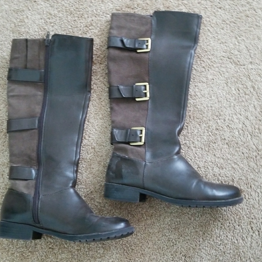 Brown boots